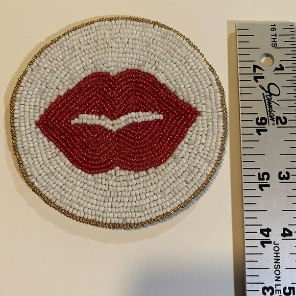 Beaded coasters, set of 4, round 3 1/2”, square 4” NWT - Picture 3 of 6